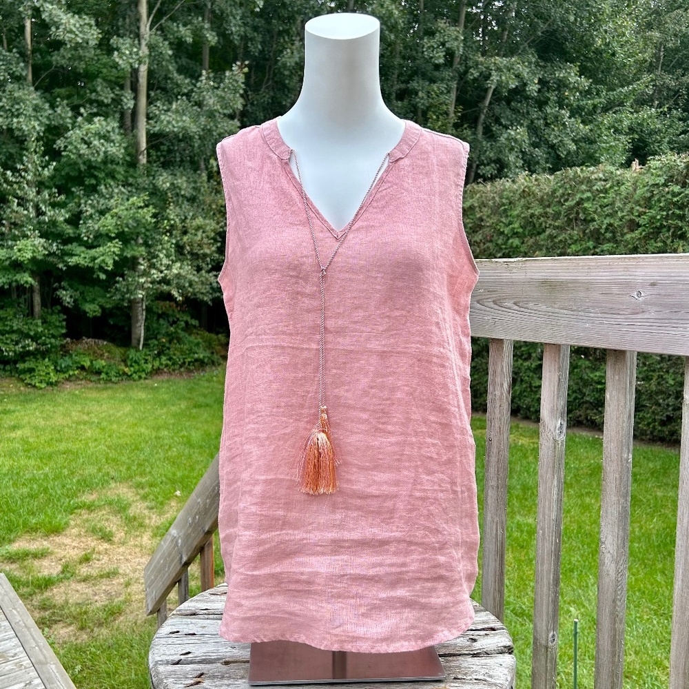 Harve Benard ⎮ Sleeveless linen blouse